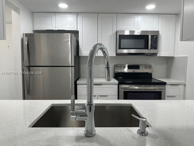 For Rent: $1,975 (1 beds, 1 baths, 667 Square Feet)
