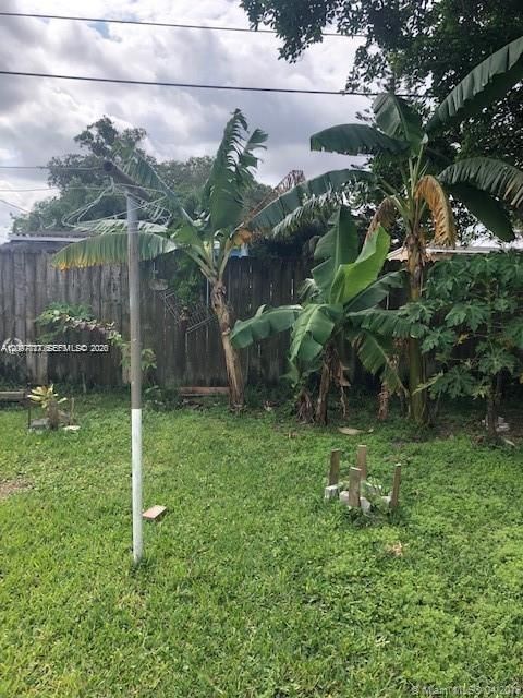 For Rent: $2,200 (2 beds, 1 baths, 664 Square Feet)