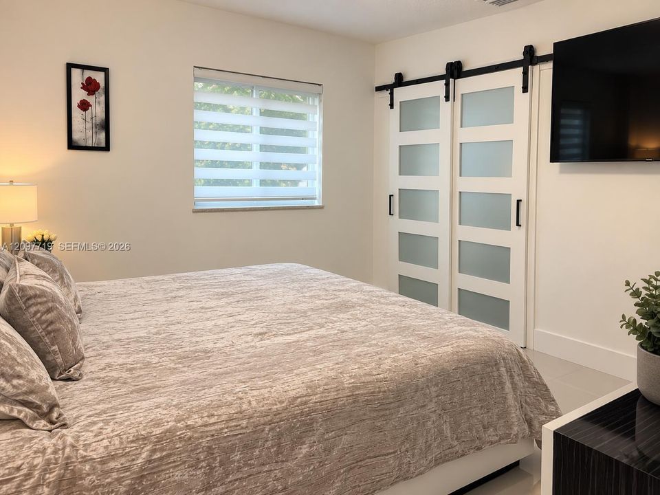 For Sale: $850,000 (4 beds, 3 baths, 1436 Square Feet)