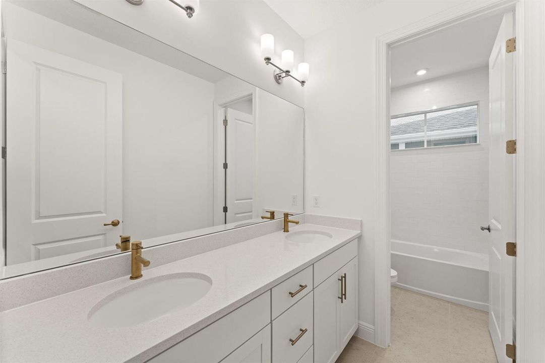 US_SEF_AMELIA_LOT 122_BATH 2