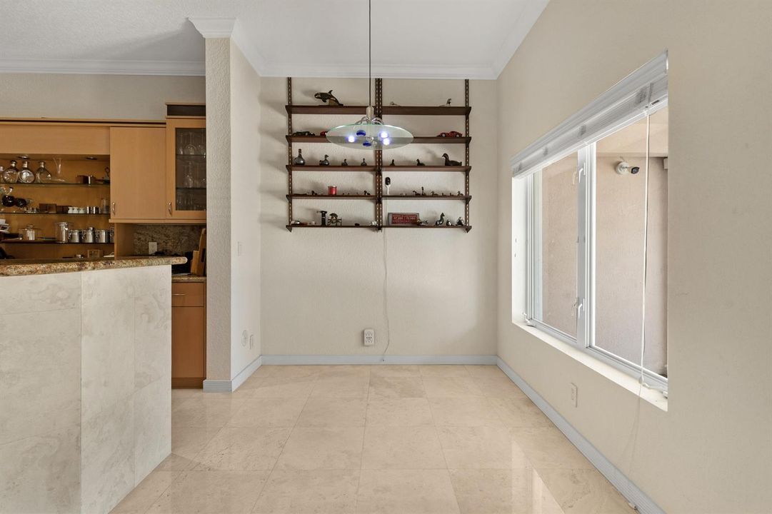 12_hd-4517 ne 21st ave apt 4 -12
