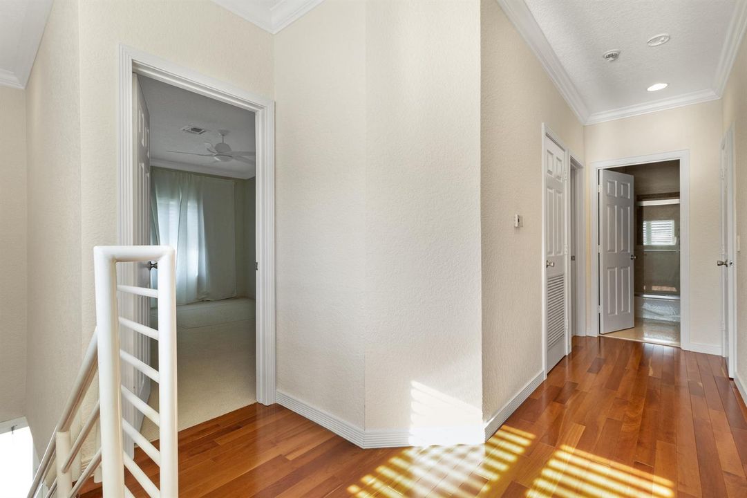 15_hd-4517 ne 21st ave apt 4 -15