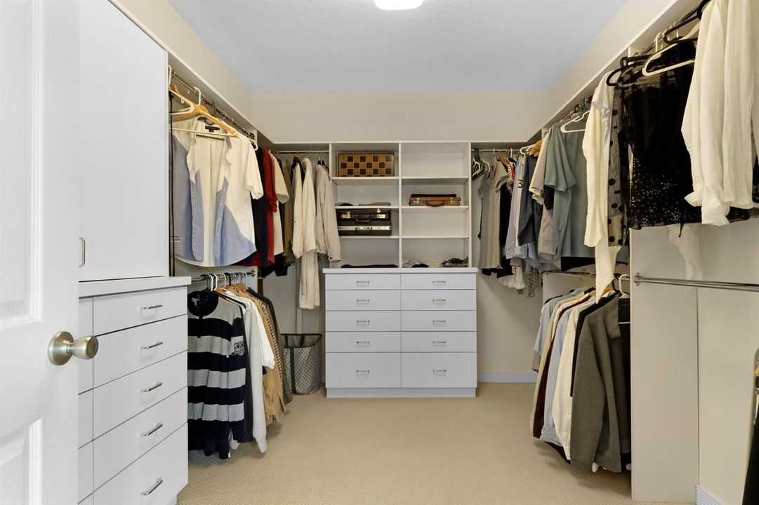 32_hd-4517 ne 21st ave apt 4 -33