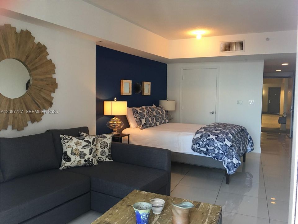 For Sale: $255,000 (0 beds, 1 baths, 503 Square Feet)