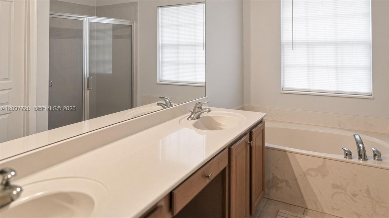 For Sale: $535,000 (4 beds, 2 baths, 2077 Square Feet)