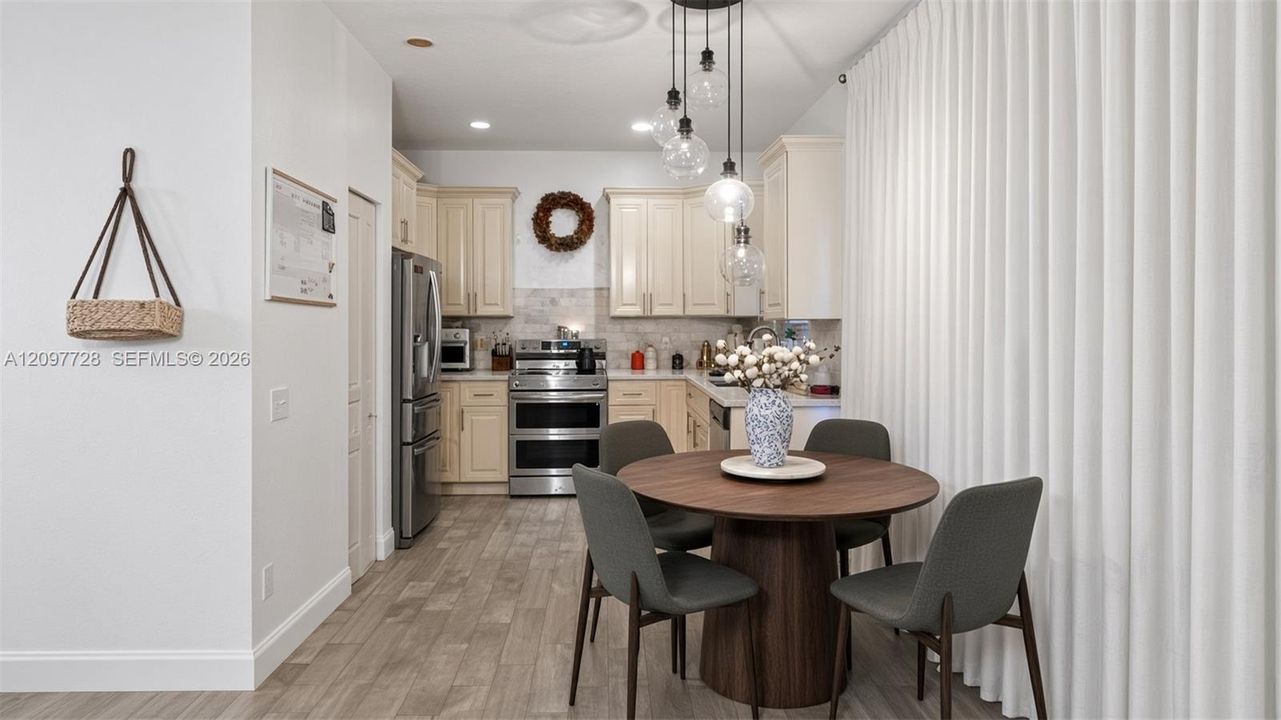 For Sale: $535,000 (4 beds, 2 baths, 2077 Square Feet)