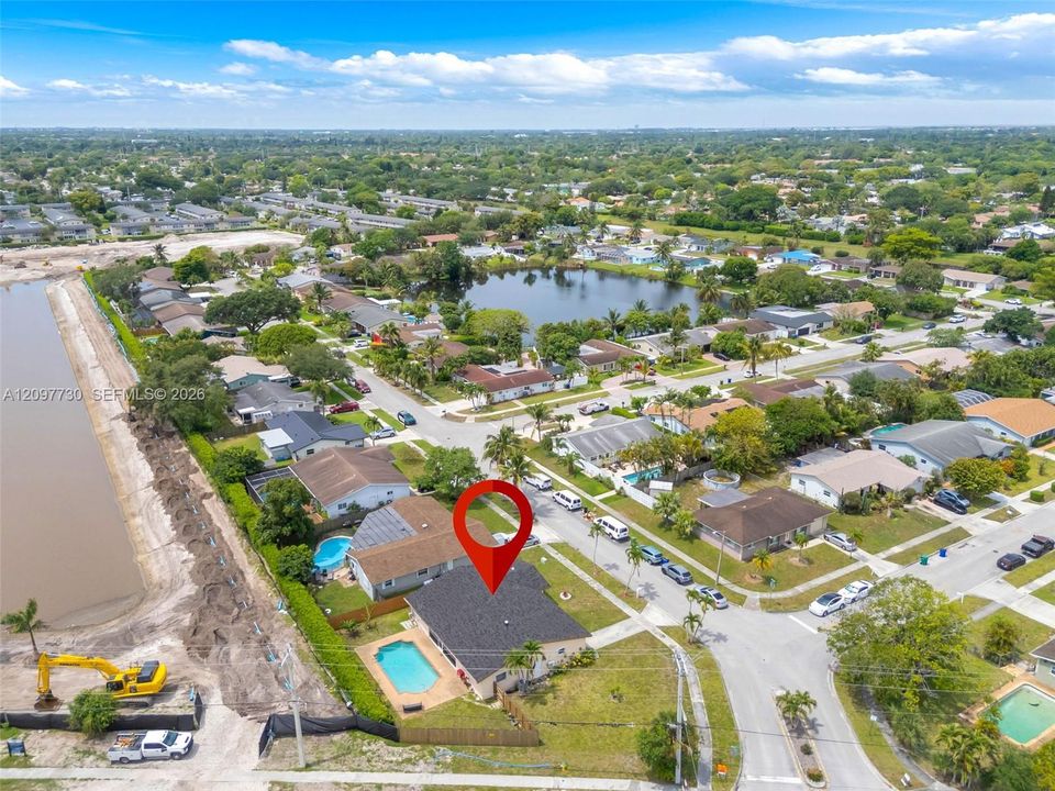 For Rent: $4,200 (3 beds, 2 baths, 1655 Square Feet)
