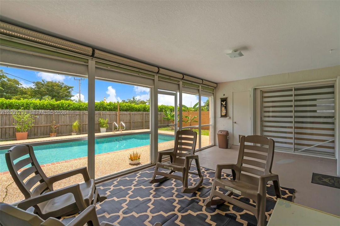 For Rent: $4,200 (3 beds, 2 baths, 1655 Square Feet)