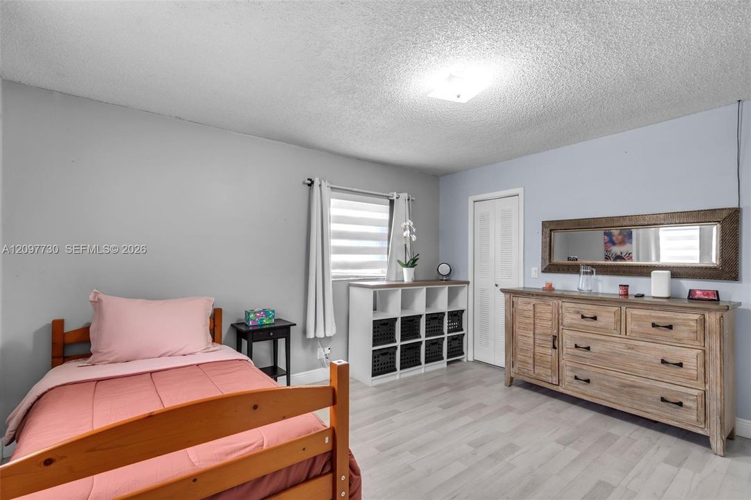 For Rent: $4,200 (3 beds, 2 baths, 1655 Square Feet)