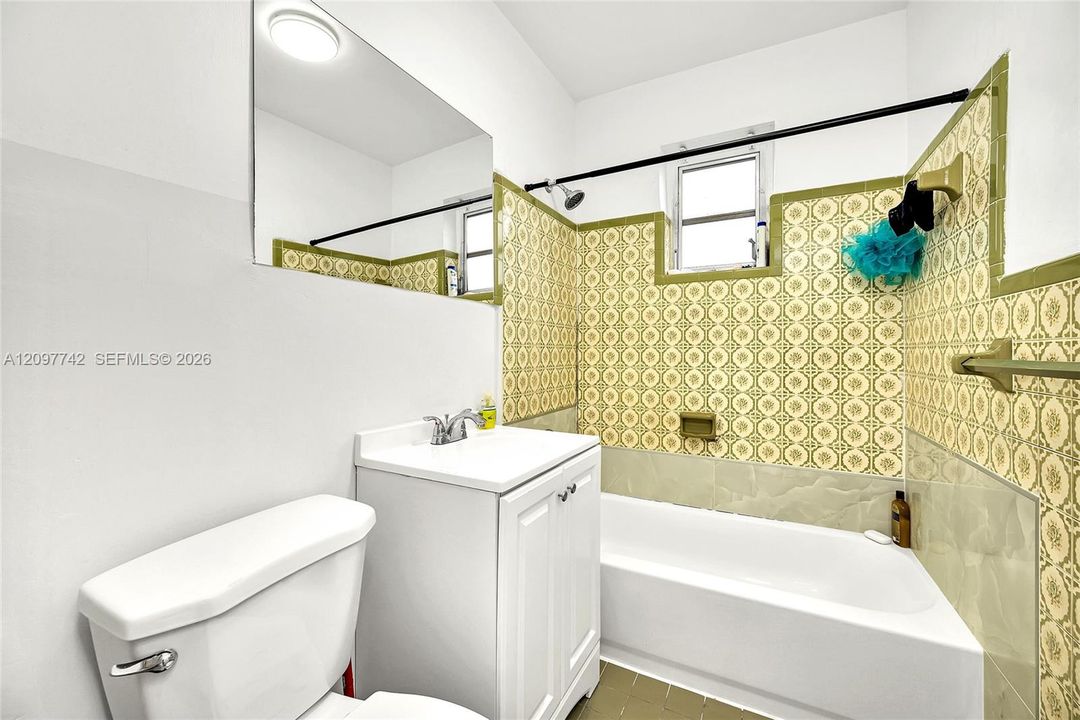 For Rent: $2,650 (2 beds, 2 baths, 1250 Square Feet)