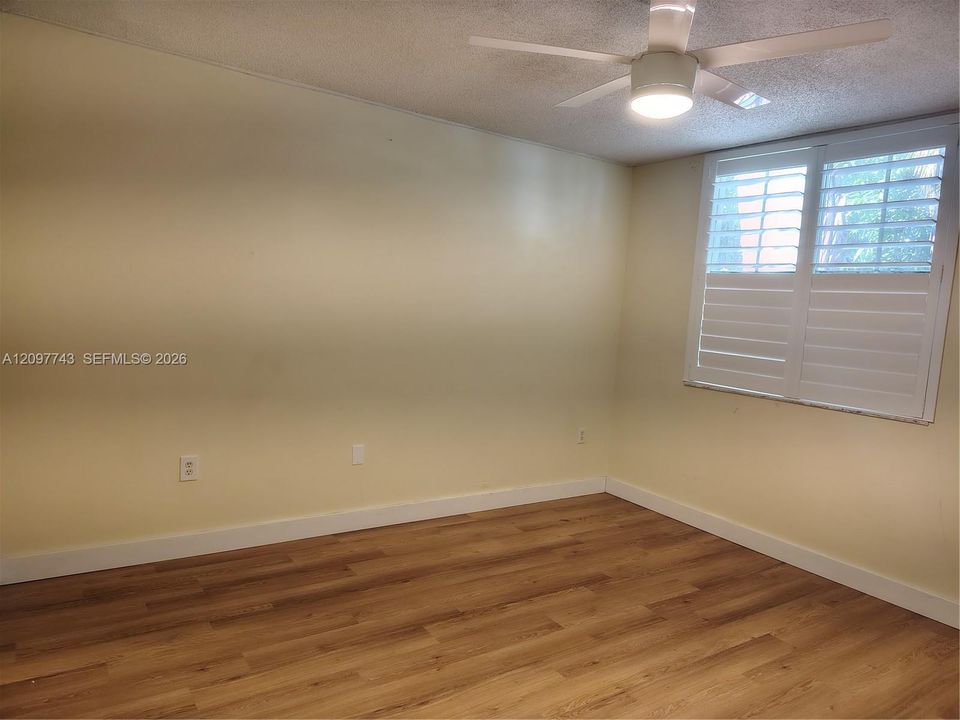 For Rent: $2,300 (2 beds, 2 baths, 1065 Square Feet)