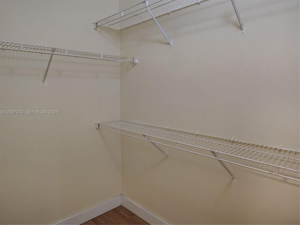 For Rent: $2,300 (2 beds, 2 baths, 1065 Square Feet)