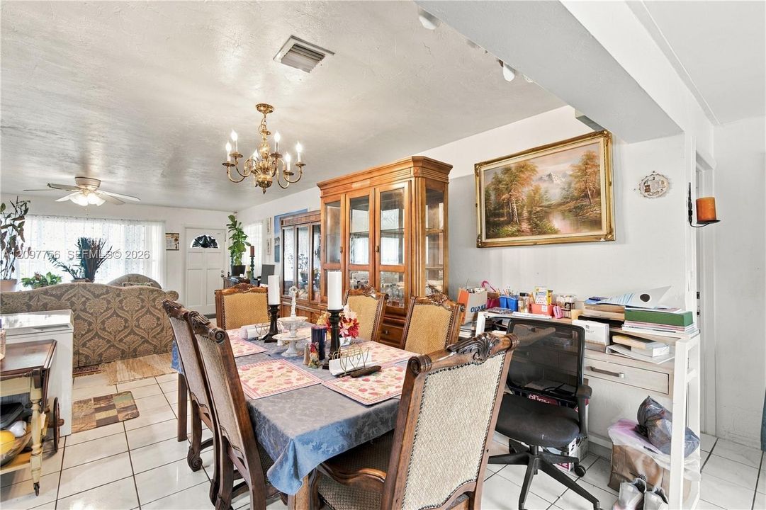 For Sale: $369,990 (3 beds, 2 baths, 1480 Square Feet)