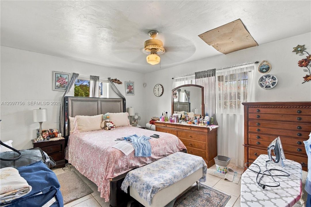 For Sale: $369,990 (3 beds, 2 baths, 1480 Square Feet)