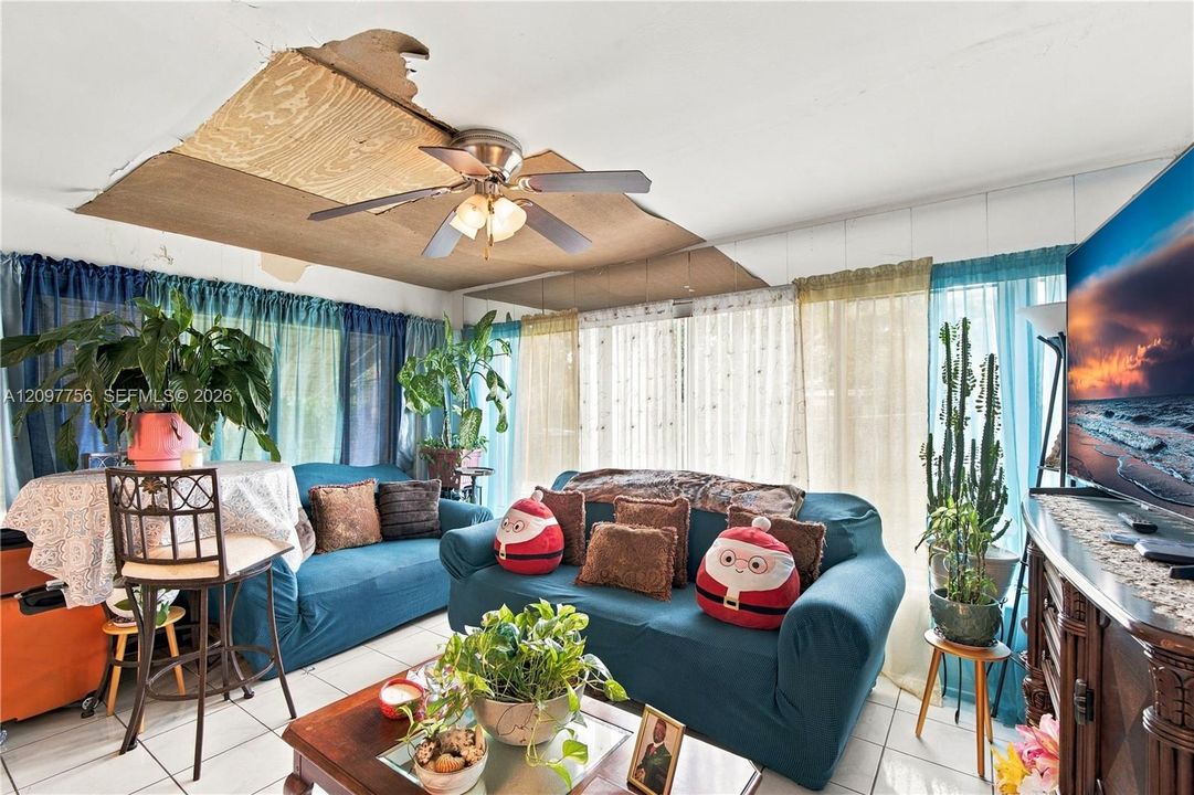 For Sale: $369,990 (3 beds, 2 baths, 1480 Square Feet)