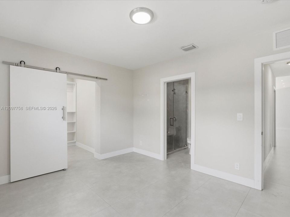 For Sale: $899,900 (4 beds, 3 baths, 1849 Square Feet)