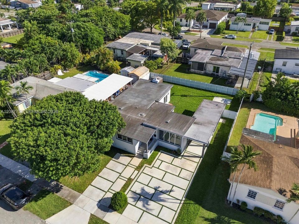 For Sale: $899,900 (4 beds, 3 baths, 1849 Square Feet)