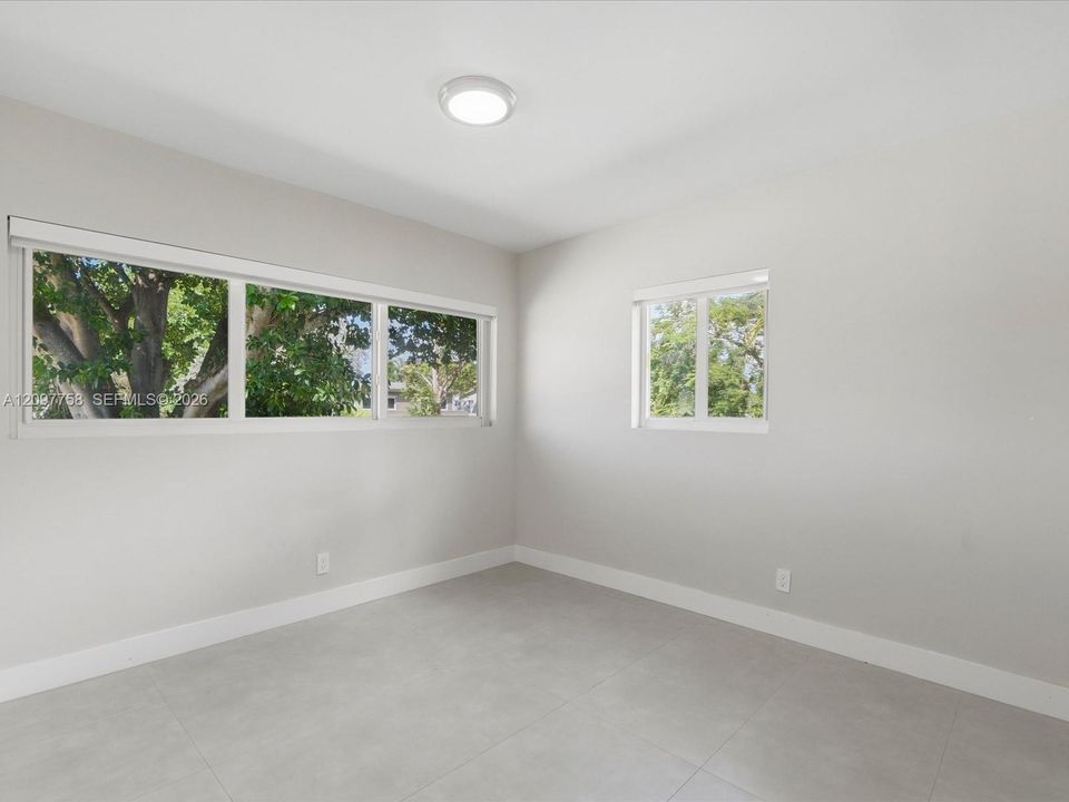 For Sale: $899,900 (4 beds, 3 baths, 1849 Square Feet)