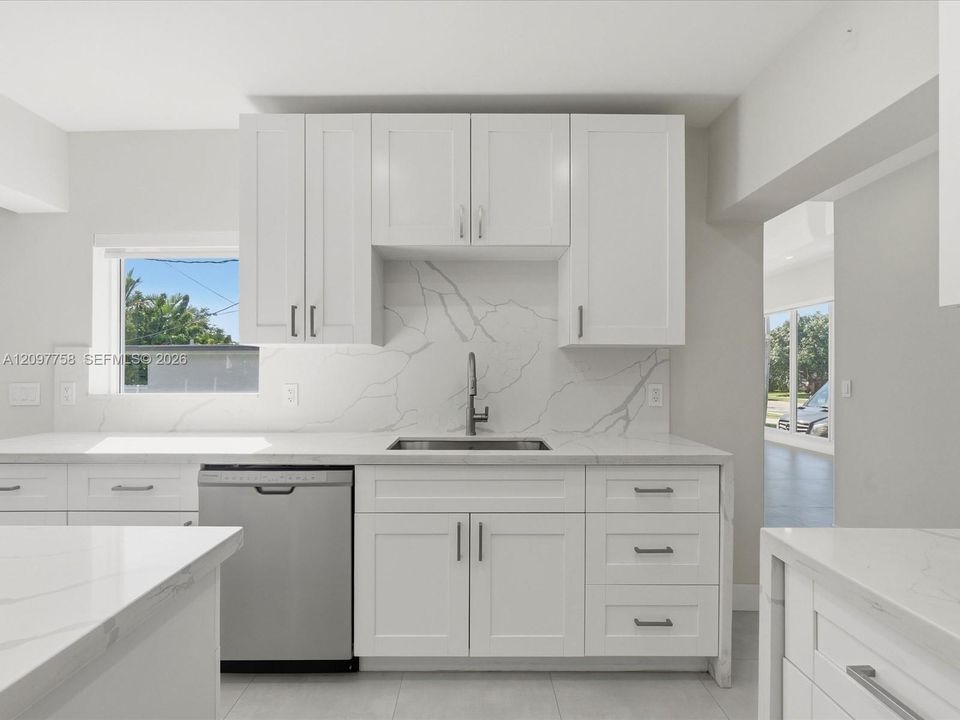 For Sale: $899,900 (4 beds, 3 baths, 1849 Square Feet)