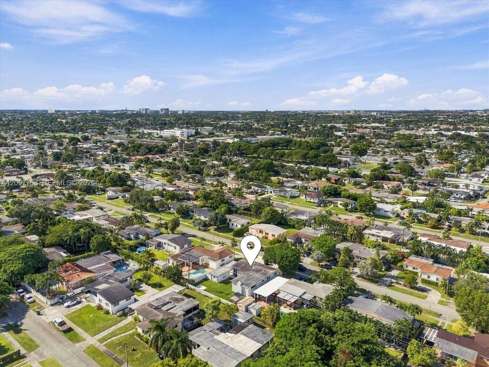 For Sale: $899,900 (4 beds, 3 baths, 1849 Square Feet)