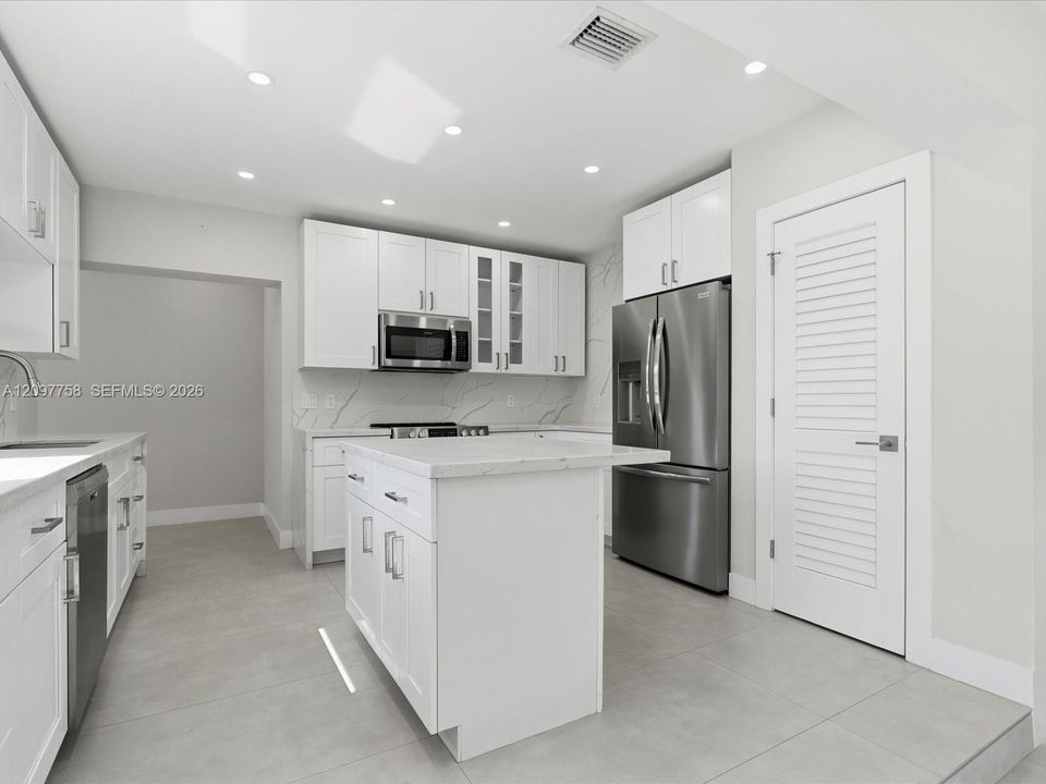 For Sale: $899,900 (4 beds, 3 baths, 1849 Square Feet)