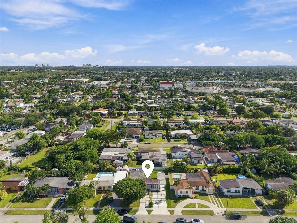 For Sale: $899,900 (4 beds, 3 baths, 1849 Square Feet)