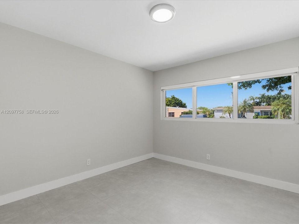 For Sale: $899,900 (4 beds, 3 baths, 1849 Square Feet)