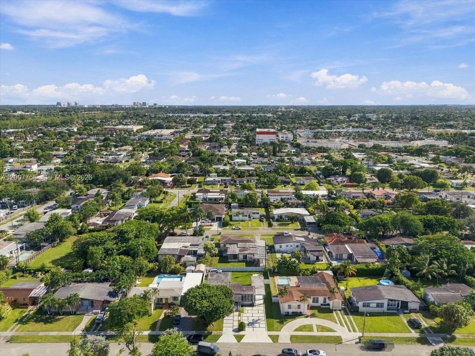For Sale: $899,900 (4 beds, 3 baths, 1849 Square Feet)