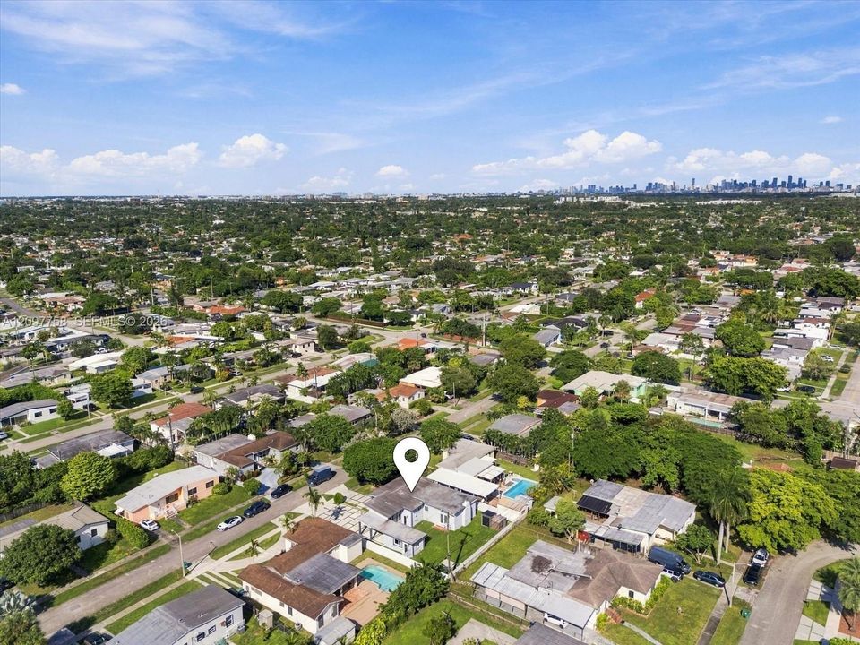 For Sale: $899,900 (4 beds, 3 baths, 1849 Square Feet)