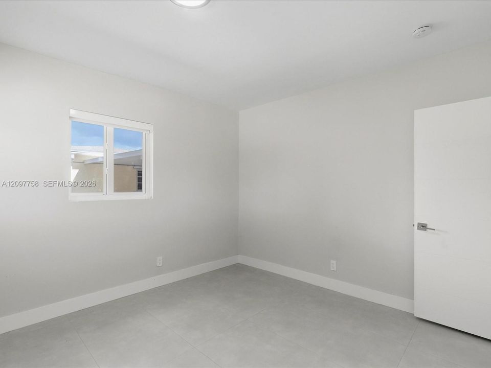 For Sale: $899,900 (4 beds, 3 baths, 1849 Square Feet)