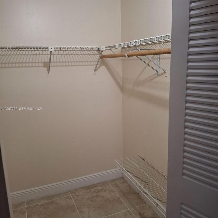 For Rent: $2,300 (2 beds, 2 baths, 1012 Square Feet)