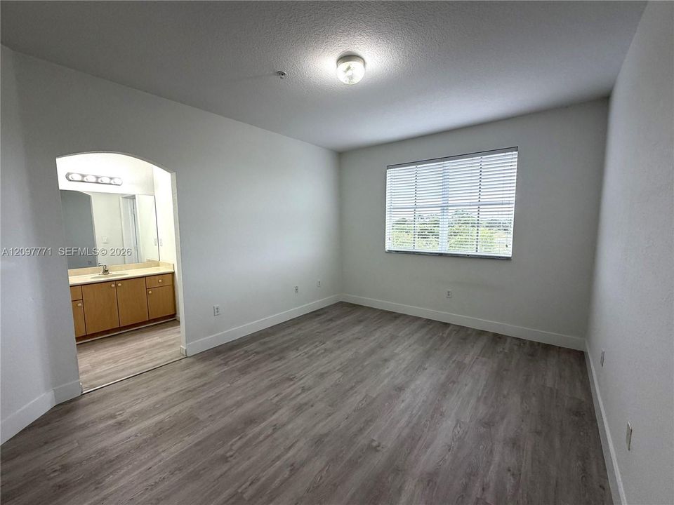На продажу: $435,000 (3 спален, 2 ванн, 1613 Квадратных фут)