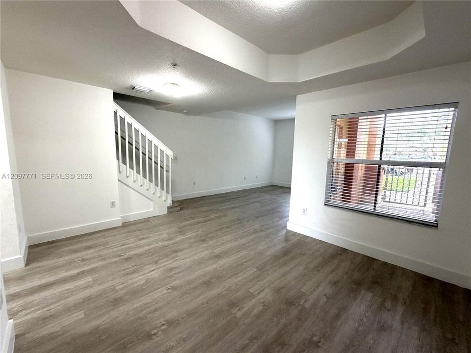 На продажу: $435,000 (3 спален, 2 ванн, 1613 Квадратных фут)