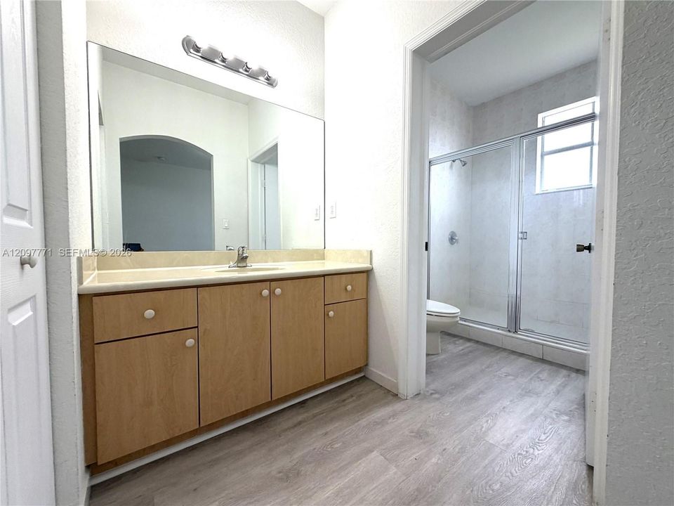 На продажу: $435,000 (3 спален, 2 ванн, 1613 Квадратных фут)