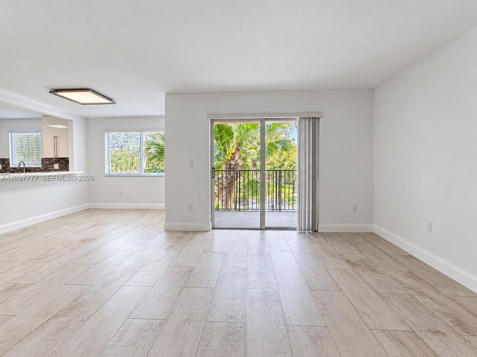 For Rent: $2,400 (2 beds, 2 baths, 1316 Square Feet)