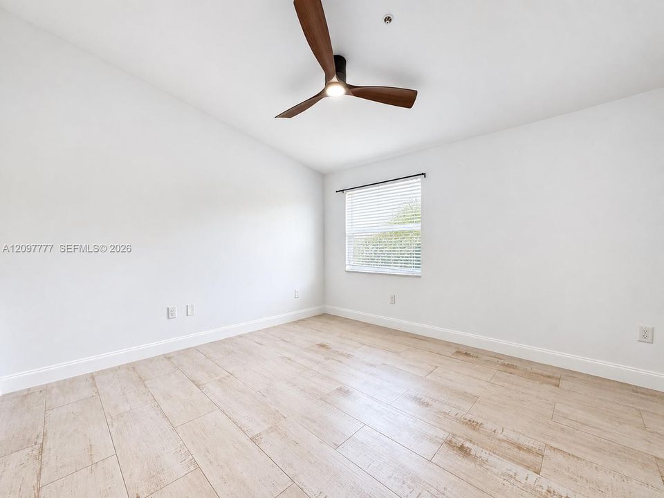 For Rent: $2,400 (2 beds, 2 baths, 1316 Square Feet)