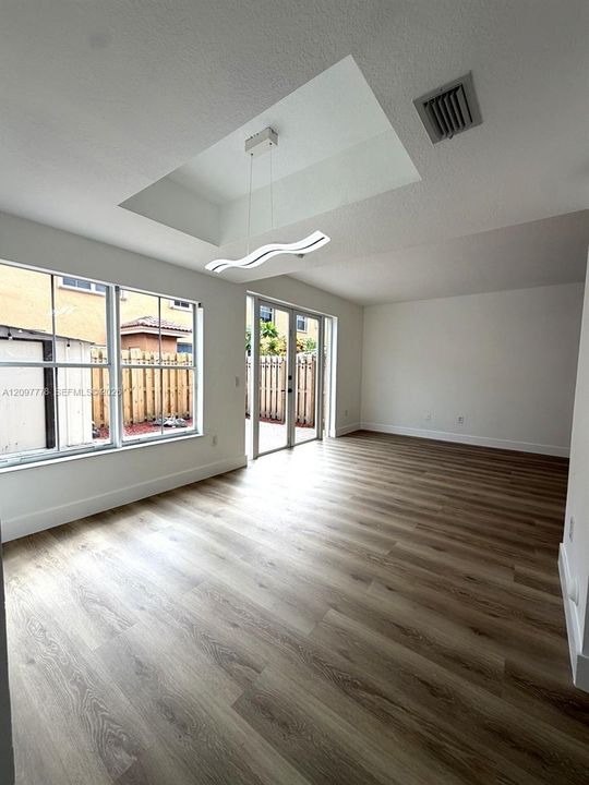 На продажу: $499,000 (3 спален, 2 ванн, 1450 Квадратных фут)