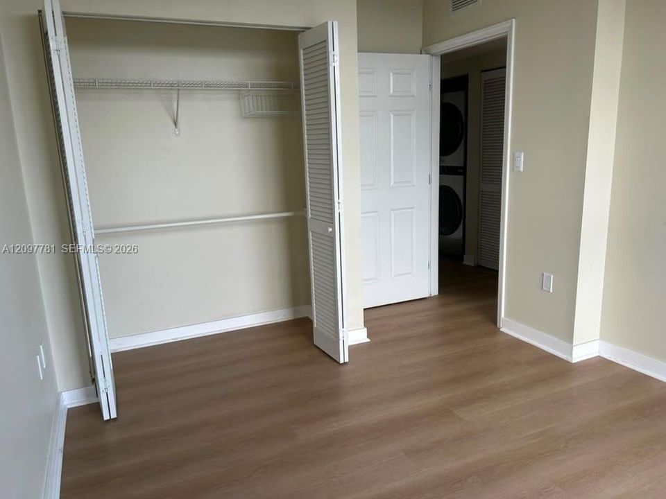For Rent: $2,650 (2 beds, 2 baths, 891 Square Feet)