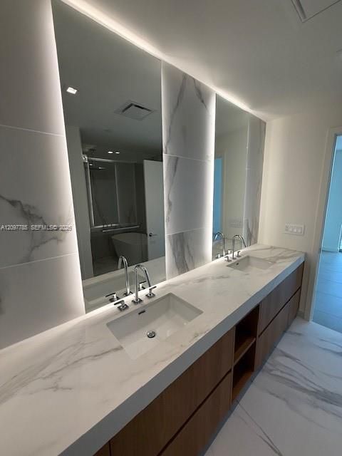 For Rent: $7,000 (2 beds, 2 baths, 1250 Square Feet)