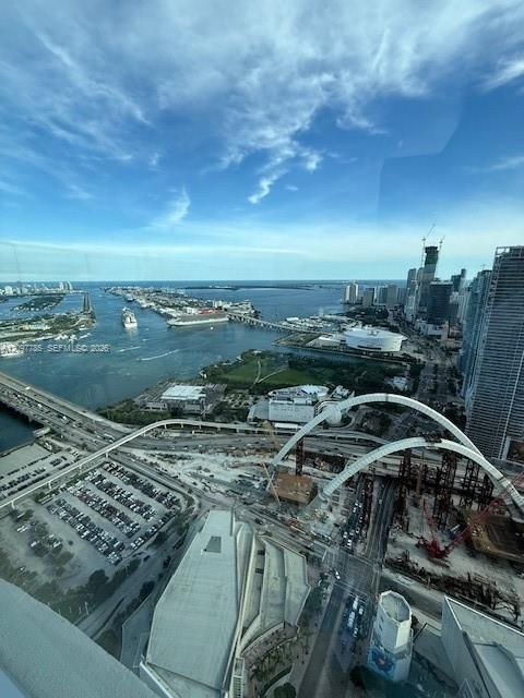 For Rent: $7,000 (2 beds, 2 baths, 1250 Square Feet)