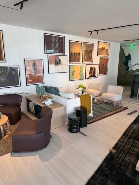 For Rent: $7,000 (2 beds, 2 baths, 1250 Square Feet)