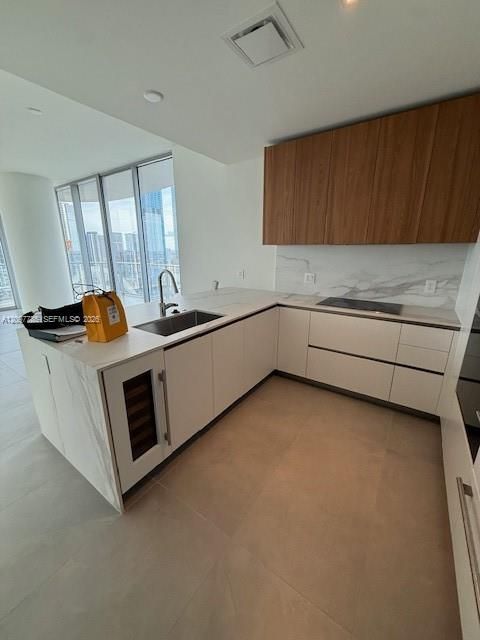 For Rent: $7,000 (2 beds, 2 baths, 1250 Square Feet)