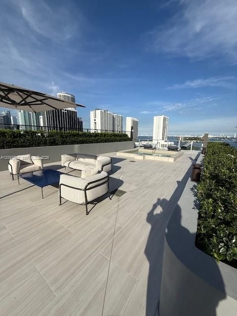For Rent: $7,000 (2 beds, 2 baths, 1250 Square Feet)