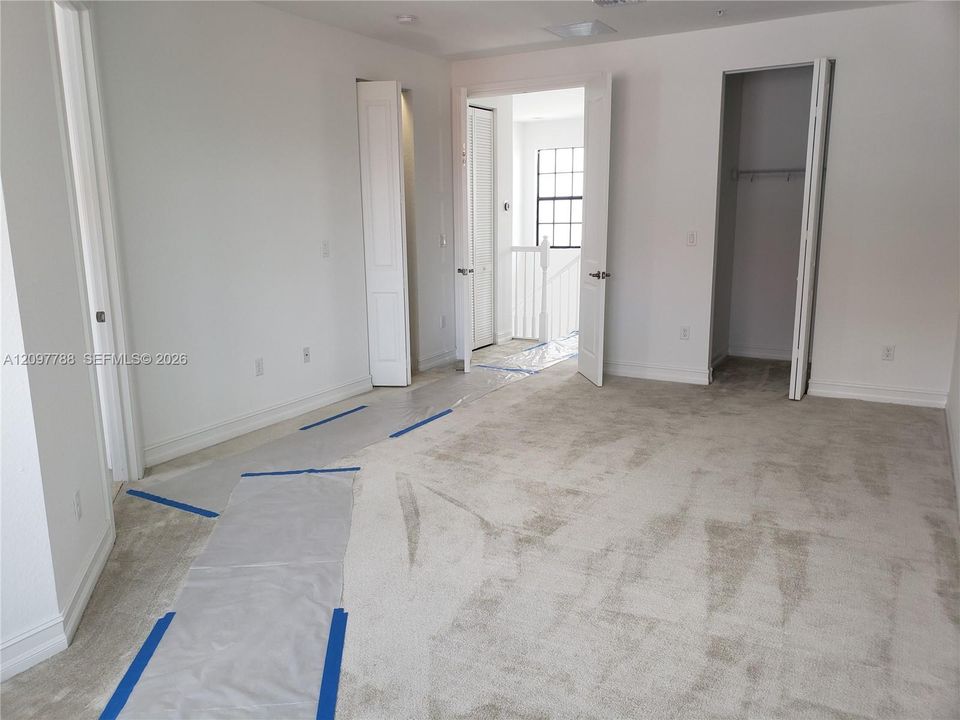 For Rent: $3,700 (3 beds, 3 baths, 1919 Square Feet)