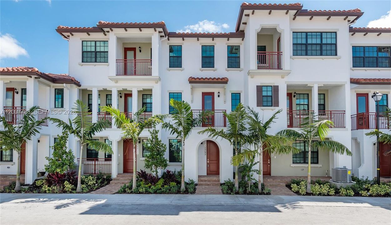For Rent: $3,700 (3 beds, 3 baths, 1919 Square Feet)