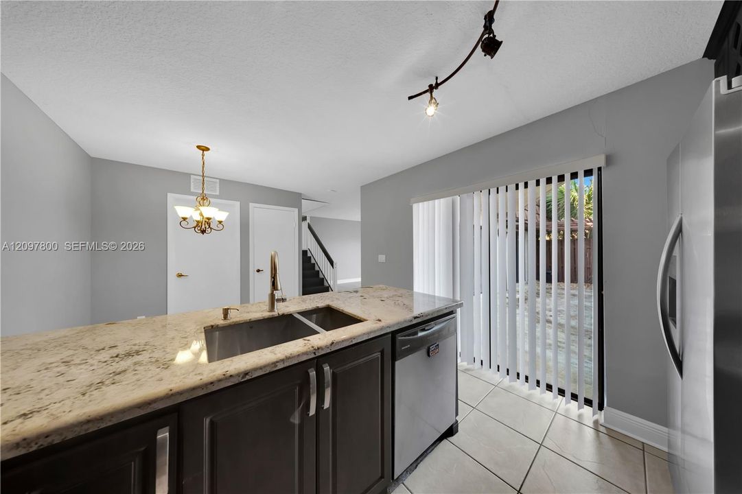 For Rent: $3,300 (3 beds, 2 baths, 1654 Square Feet)