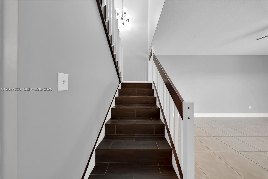For Rent: $3,300 (3 beds, 2 baths, 1654 Square Feet)