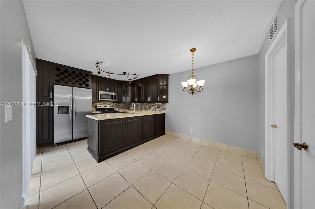 For Rent: $3,300 (3 beds, 2 baths, 1654 Square Feet)