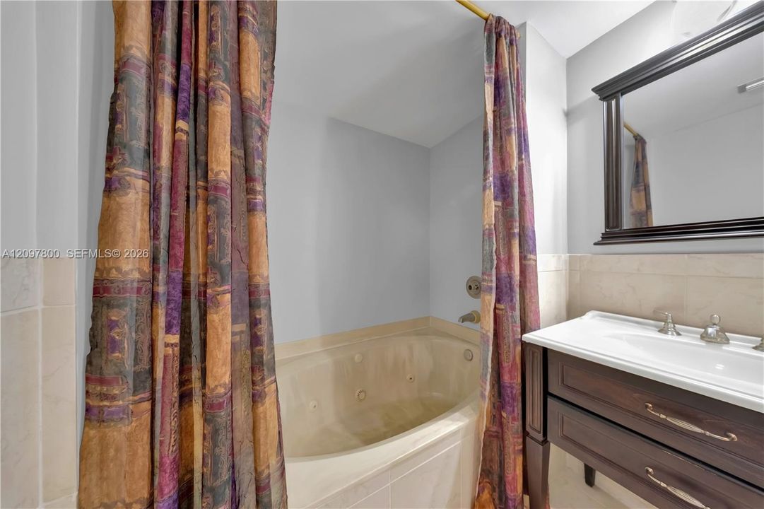 For Rent: $3,300 (3 beds, 2 baths, 1654 Square Feet)