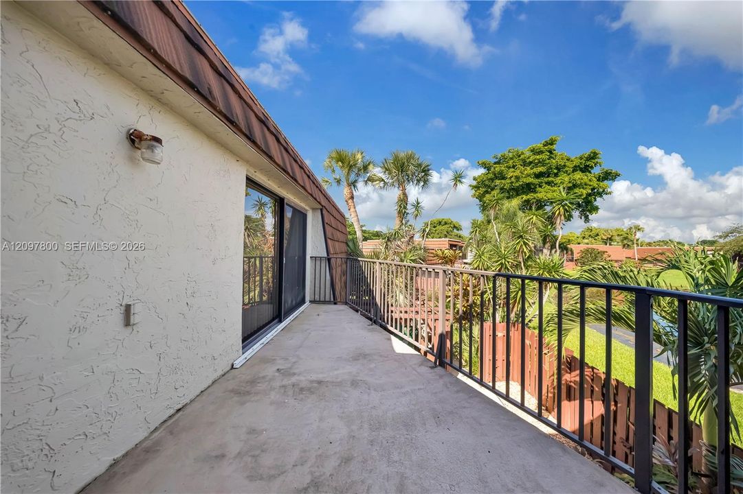 For Rent: $3,300 (3 beds, 2 baths, 1654 Square Feet)